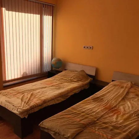 Avrora 1 Apartment