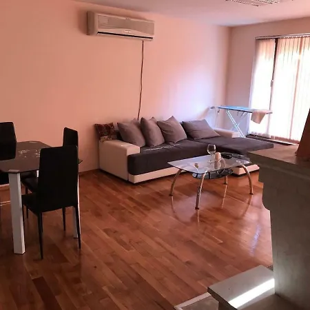 Avrora 1 Apartment Burgas